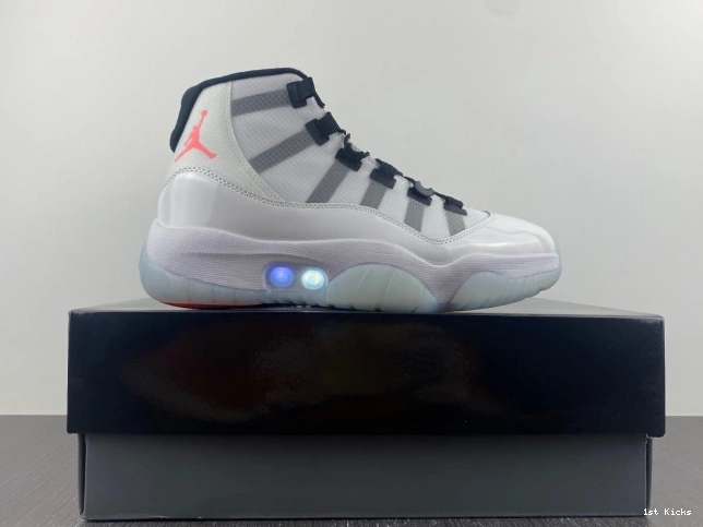 1st Kicks Shoes Air DD3522-100 (CN Jordan Plug) 11 White Adapt 0821